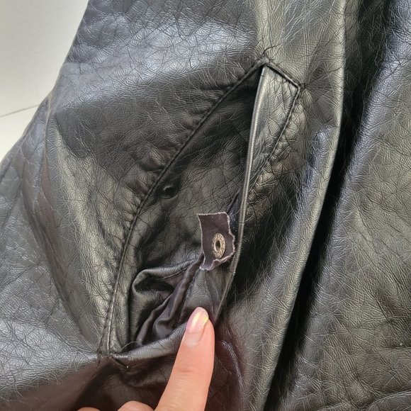 Jou Jou Edgy Vest - Picture 2 of 8